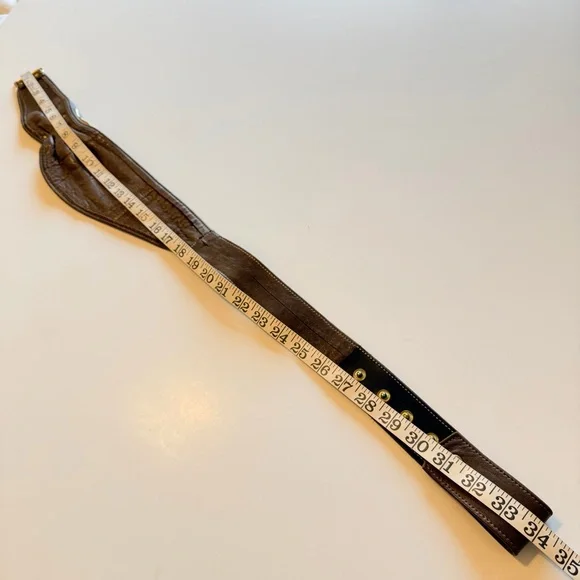 90s Vintage asymmetric waist belt, buttery soft leather, brown, snaps closure, S - Picture 7 of 11